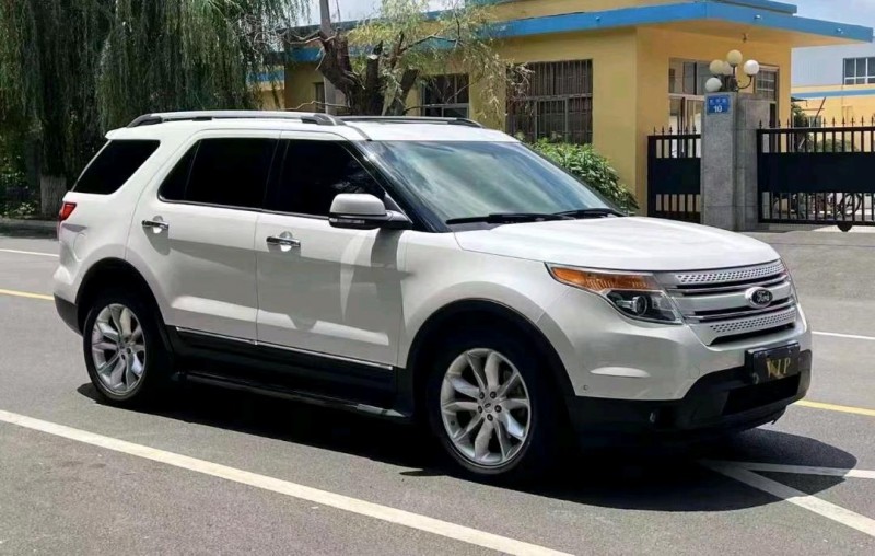 青岛15年福特探险者2