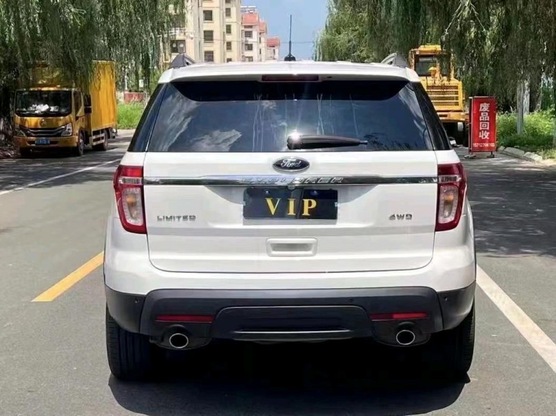 青岛15年福特探险者6