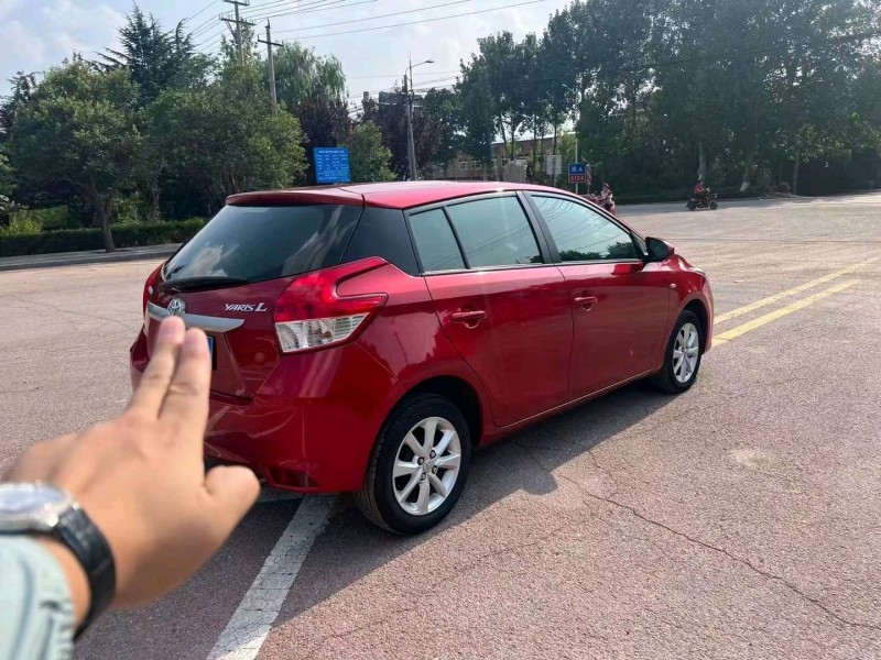 济南16年丰田YARiS L 致炫8