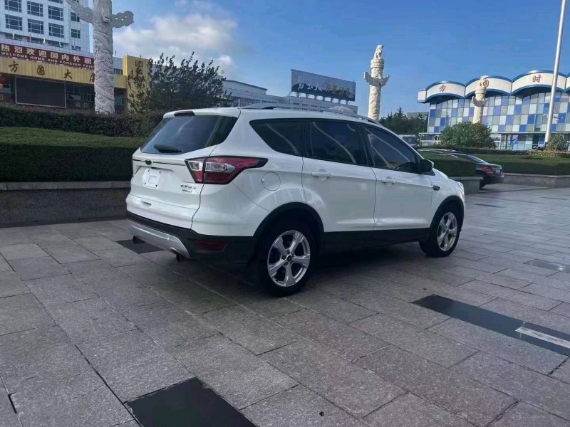 烟台16年福特翼虎7