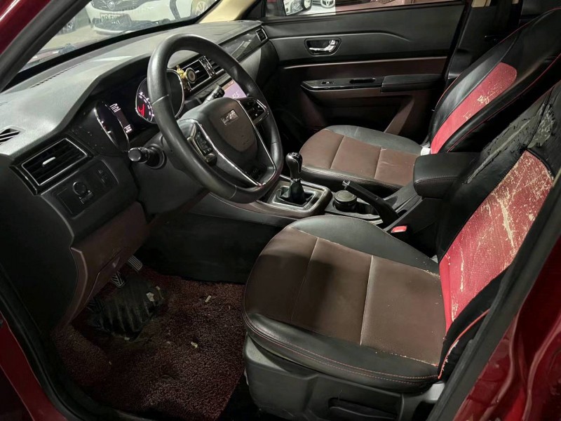 济宁17年力帆汽车迈威3