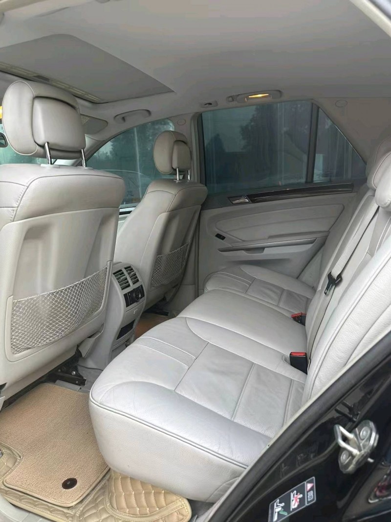 临沂09年奔驰ML6