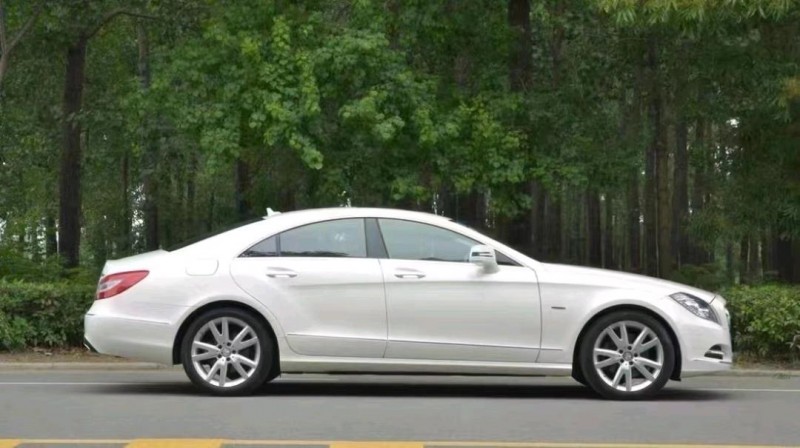 济南14年奔驰CLS5