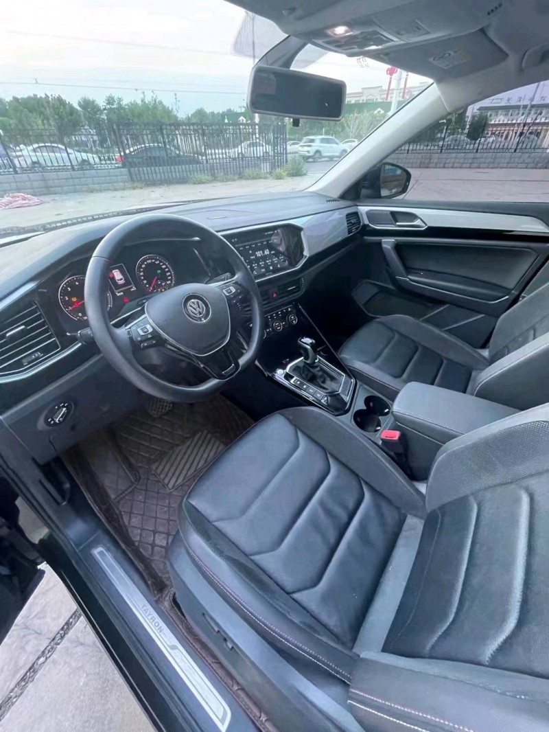 保定19年大众探岳7