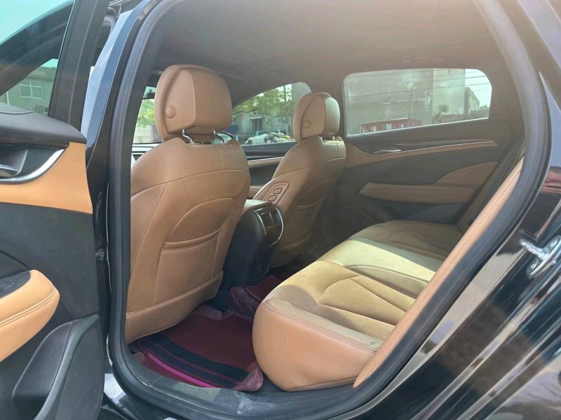 保定18年别克君越5