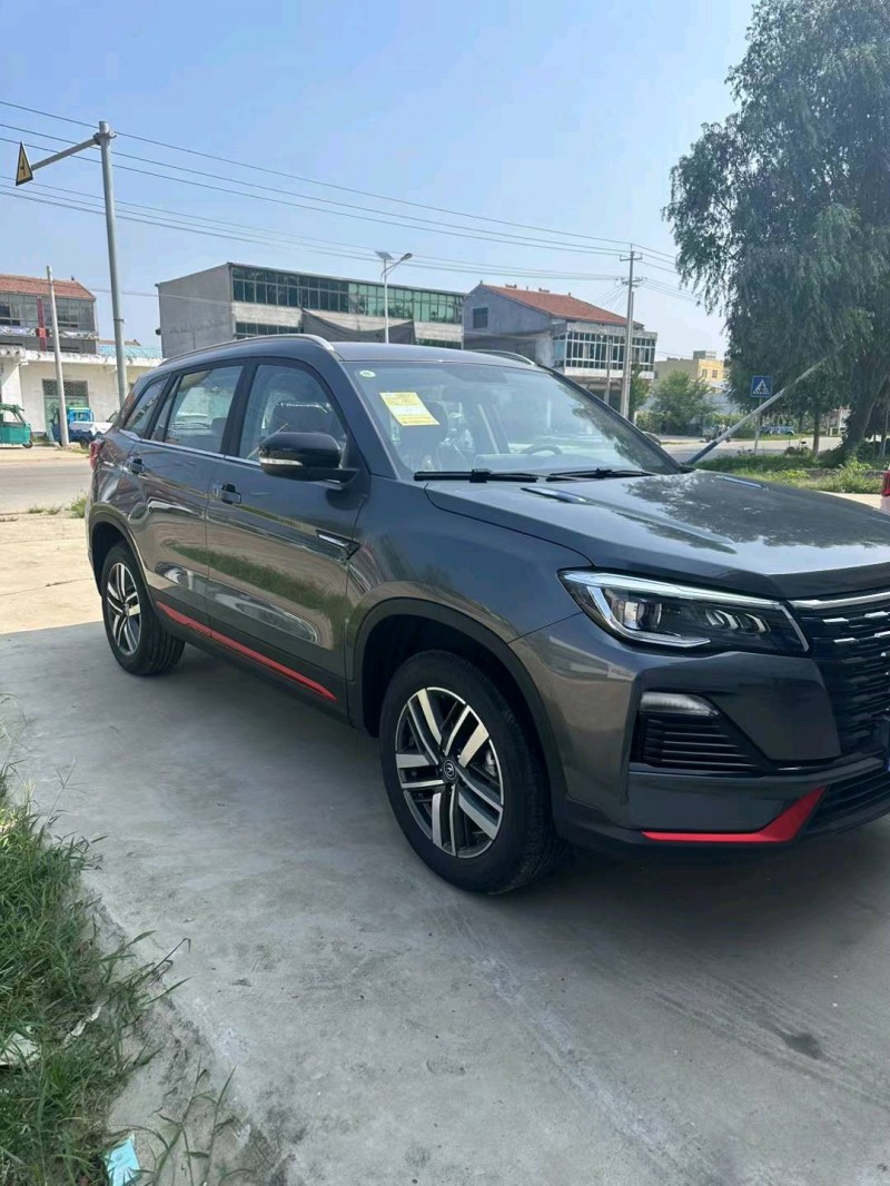 枣庄23年长安汽车CS752