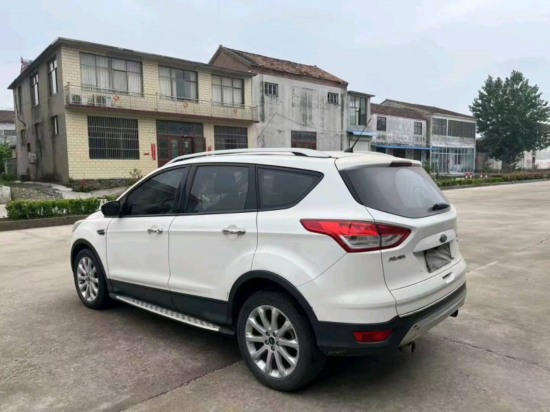 徐州16年福特翼虎5