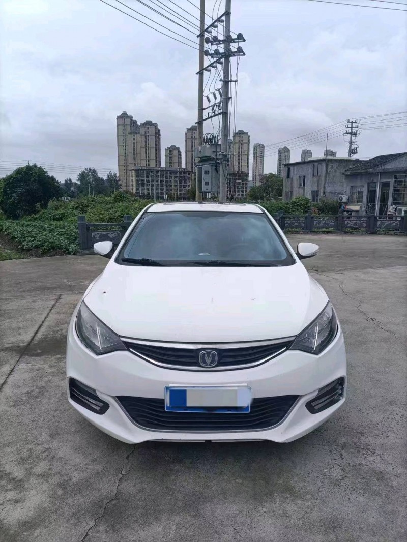 嘉興16年長安汽車逸動1