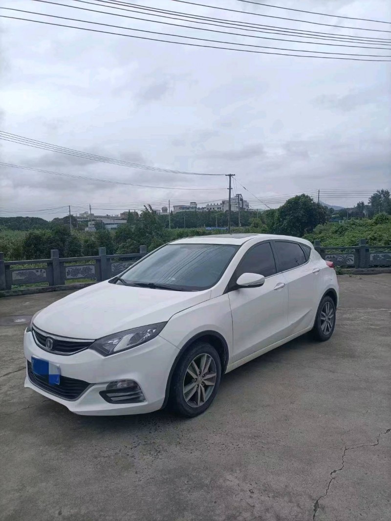 嘉興16年長安汽車逸動2