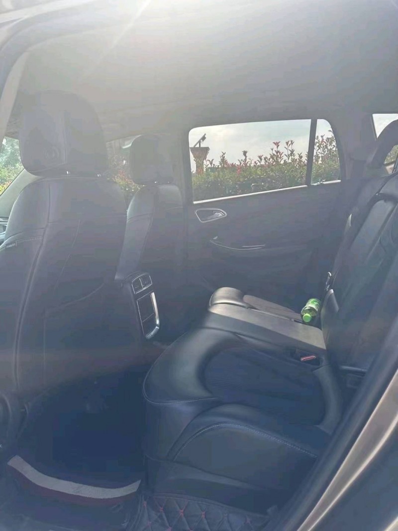 苏州15年别克昂科威5