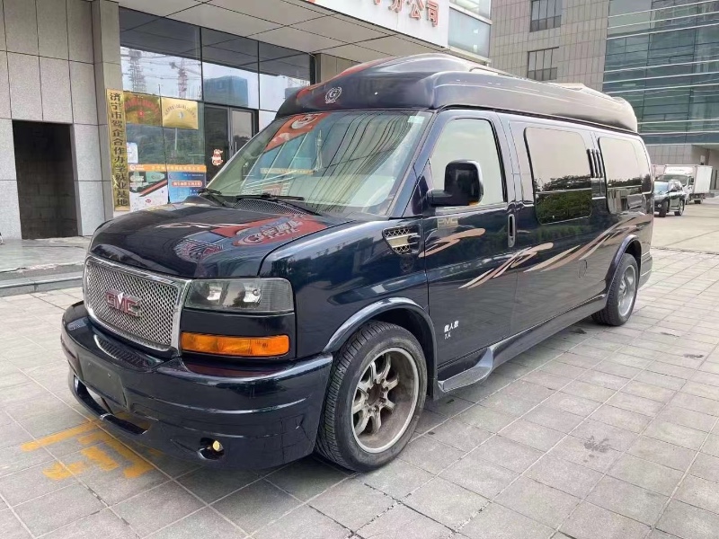 济宁11年GMC商务之星3