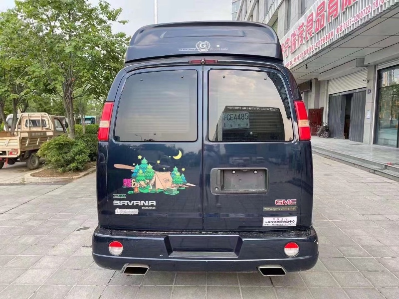 济宁11年GMC商务之星5