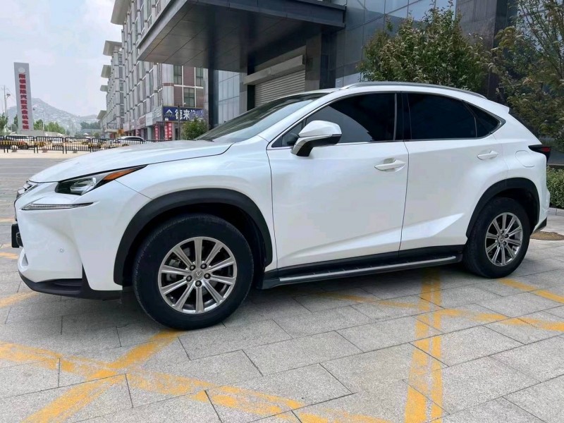 枣庄17年雷克萨斯NX2