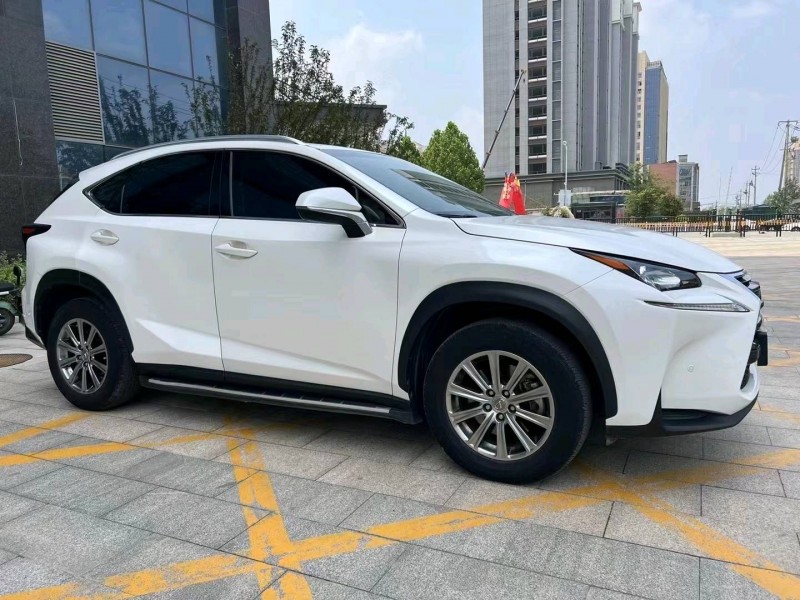 枣庄17年雷克萨斯NX3