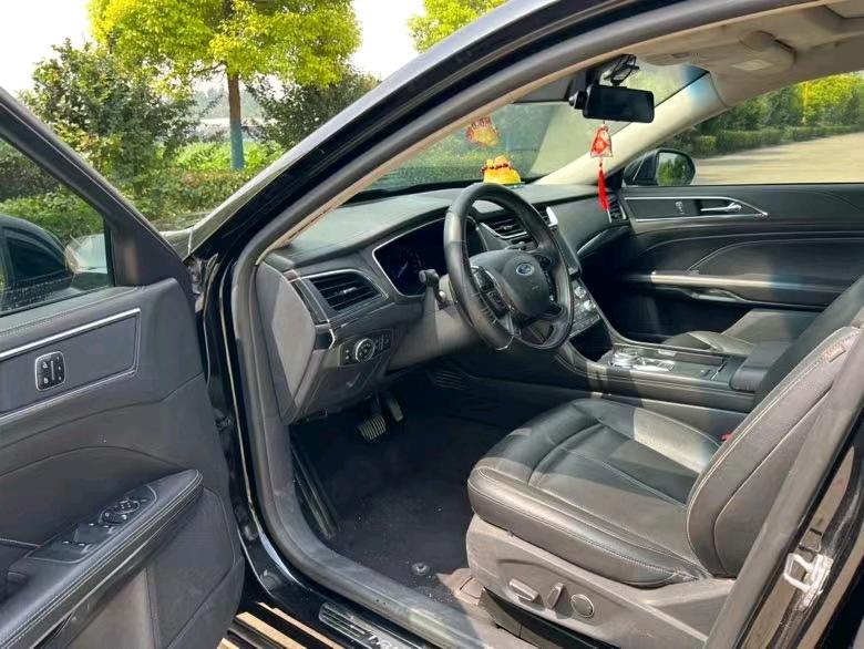 盐城16年福特金牛座6