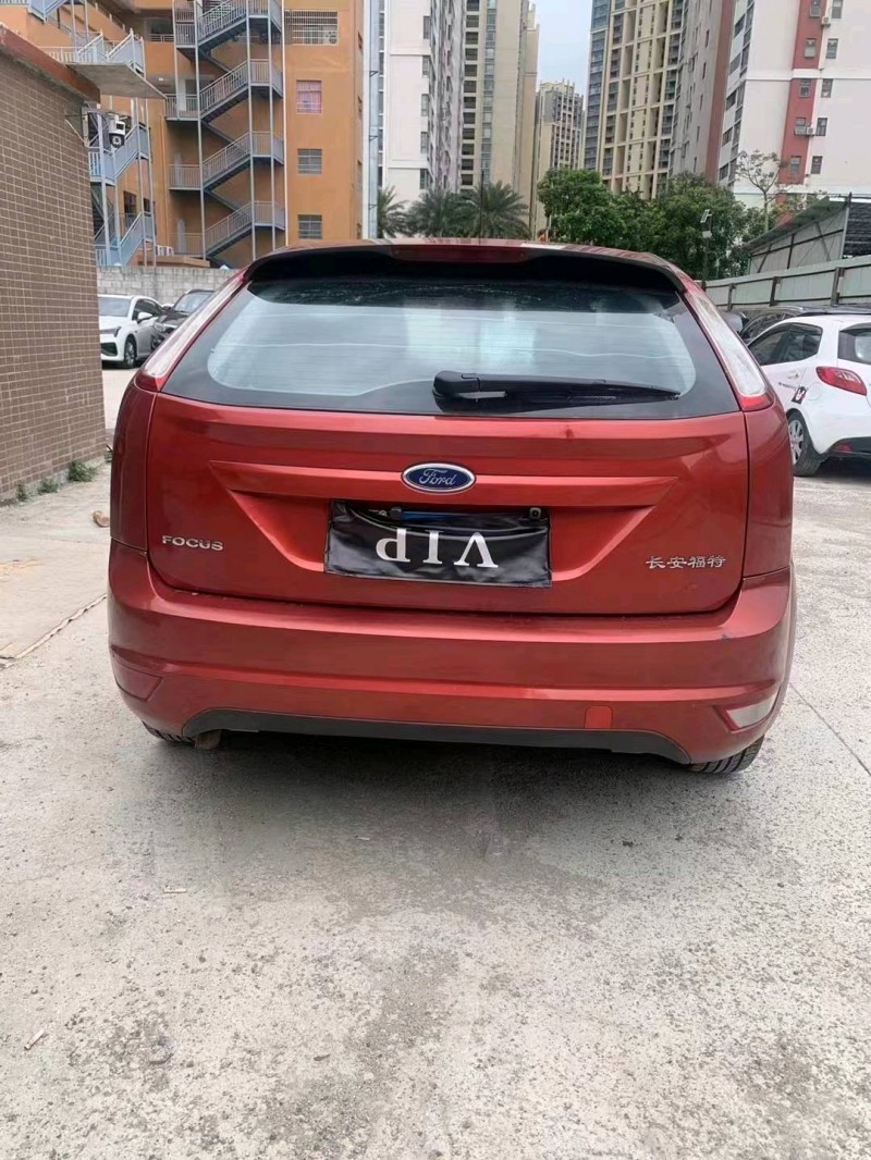 珠海15年福特福克斯4