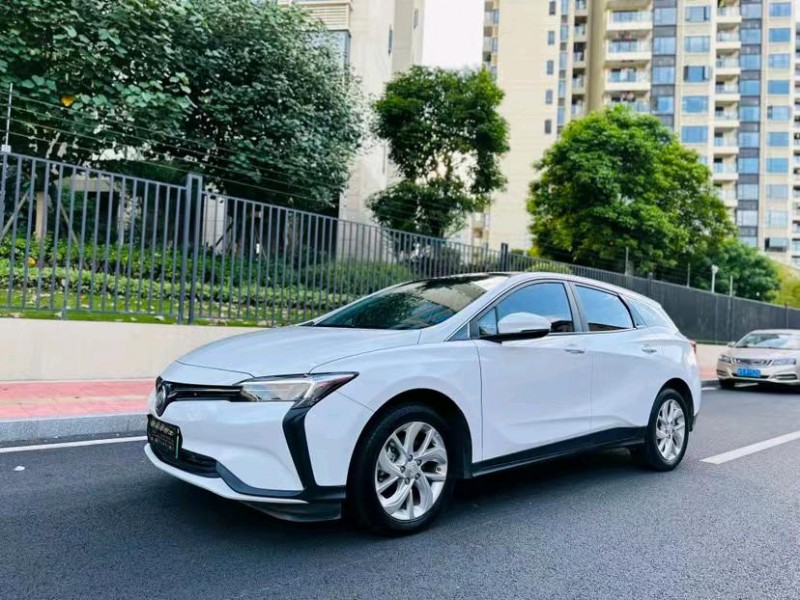 东莞22年别克微蓝2