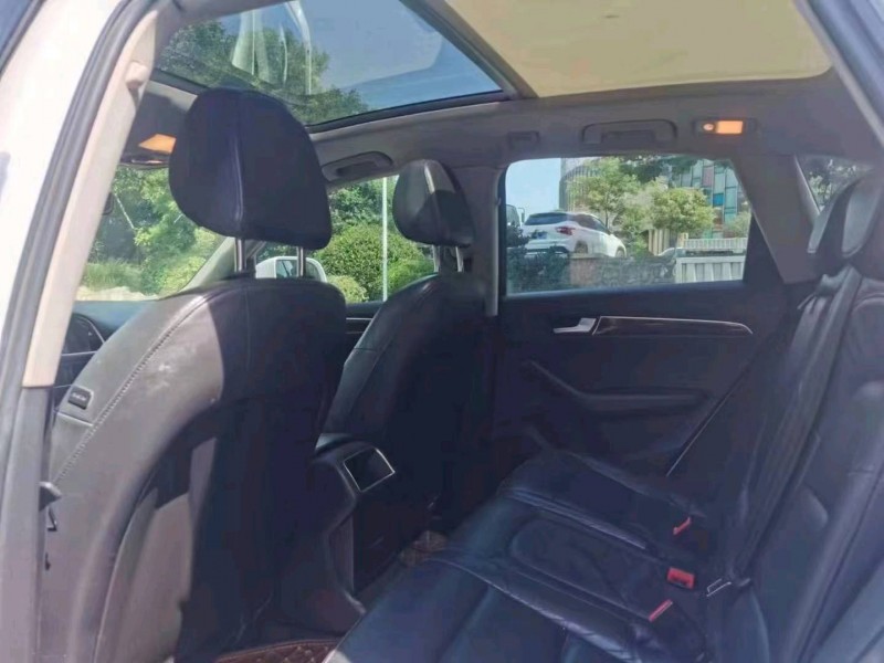 济南10年奥迪Q58