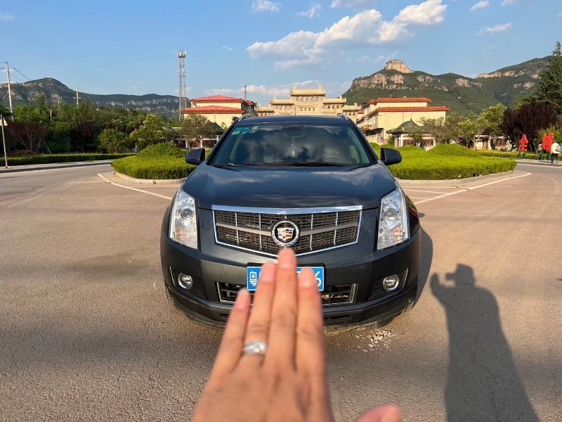 济南11年凯迪拉克SRX1