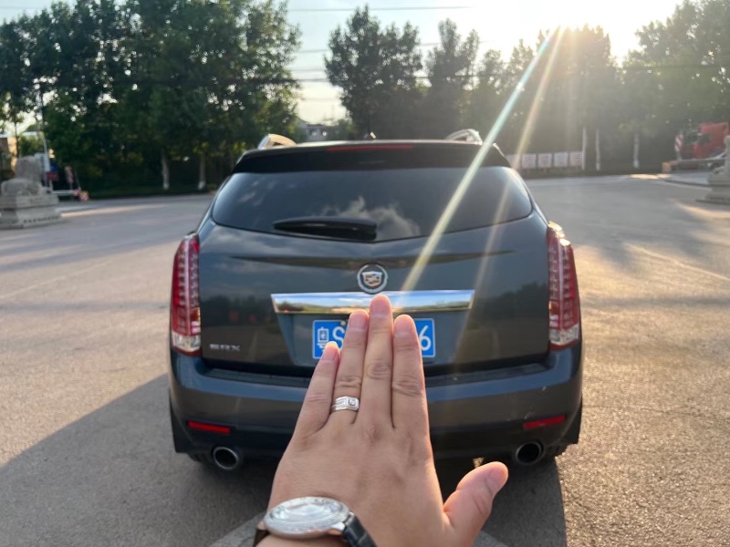 济南11年凯迪拉克SRX3