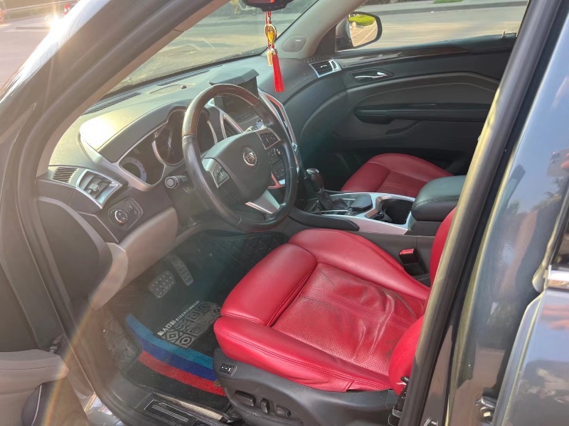 济南11年凯迪拉克SRX8