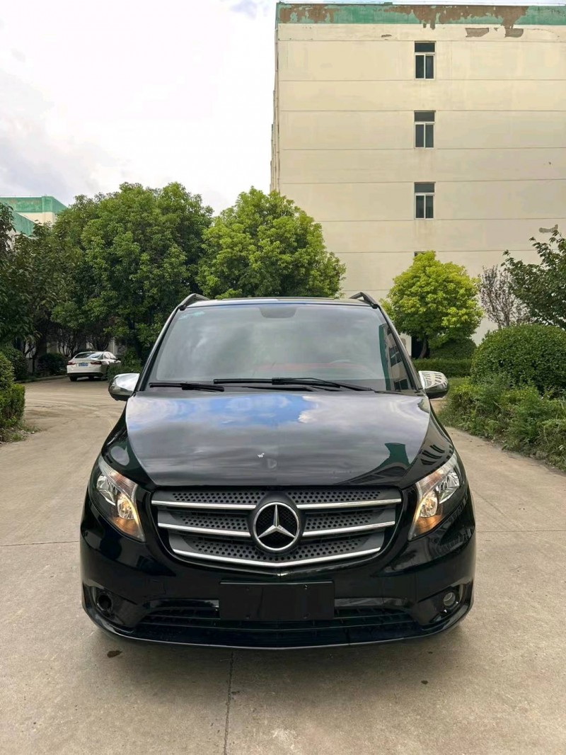 宿迁18年奔驰威霆1