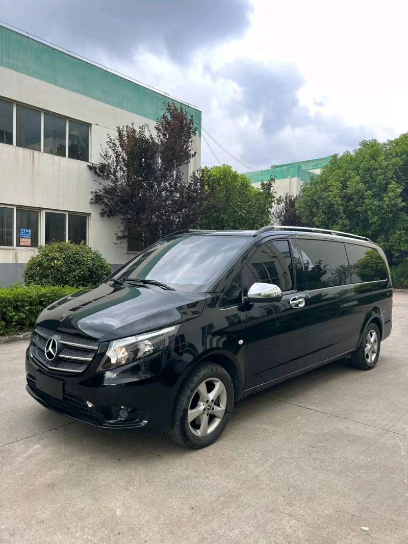 宿迁18年奔驰威霆2