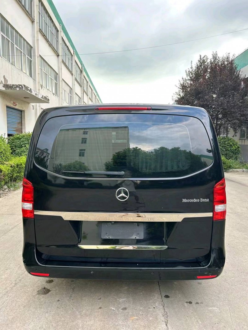 宿迁18年奔驰威霆9