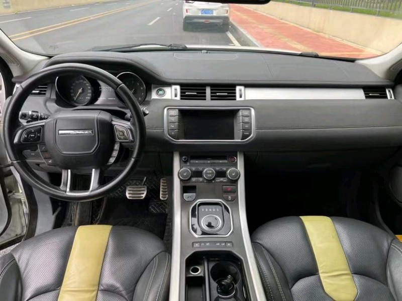 东莞13年路虎极光5