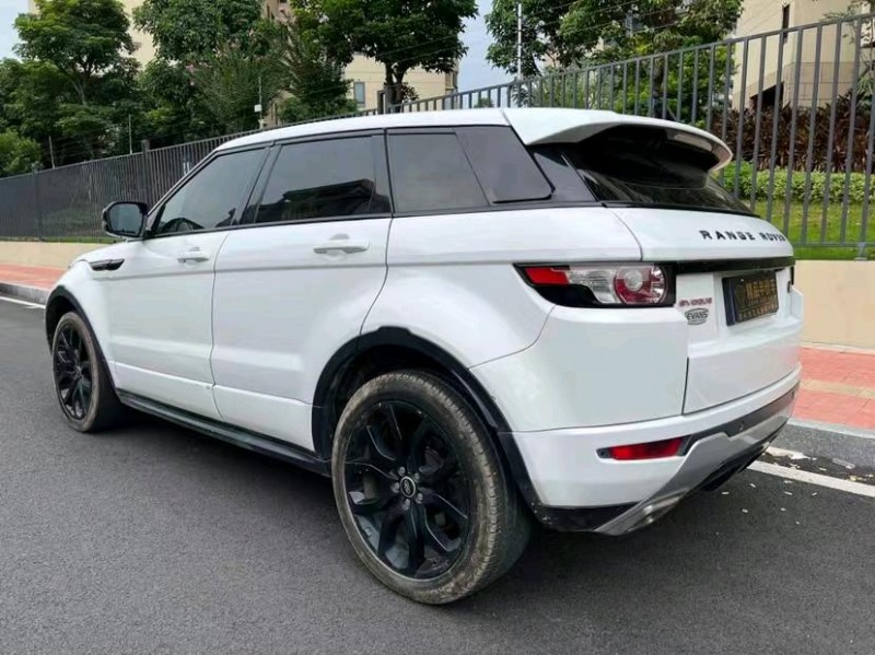 东莞13年路虎极光8