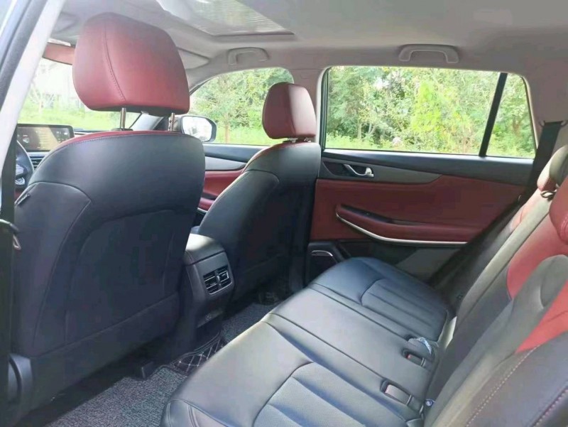 珠海23年長安汽車CS757