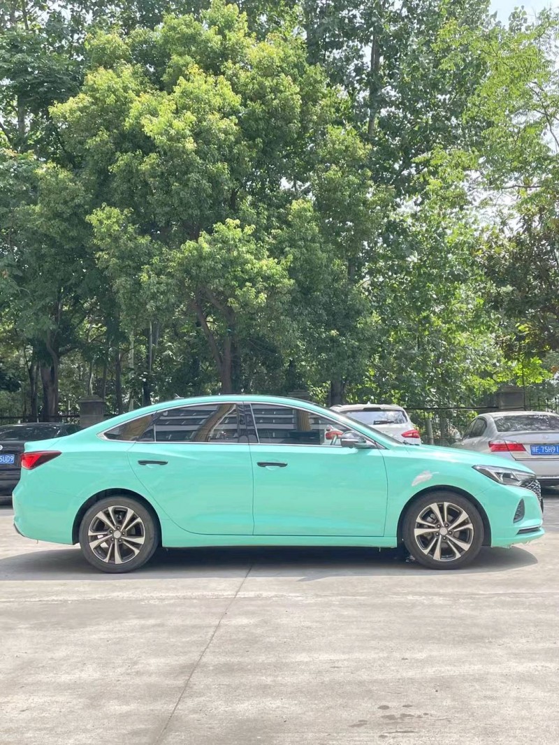 襄陽20年長安汽車逸動8
