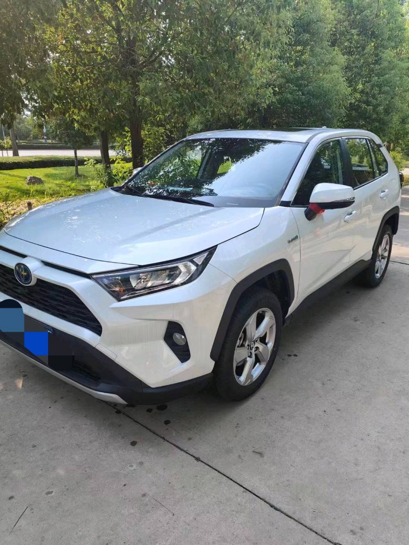 宜昌22年丰田RAV4荣放2