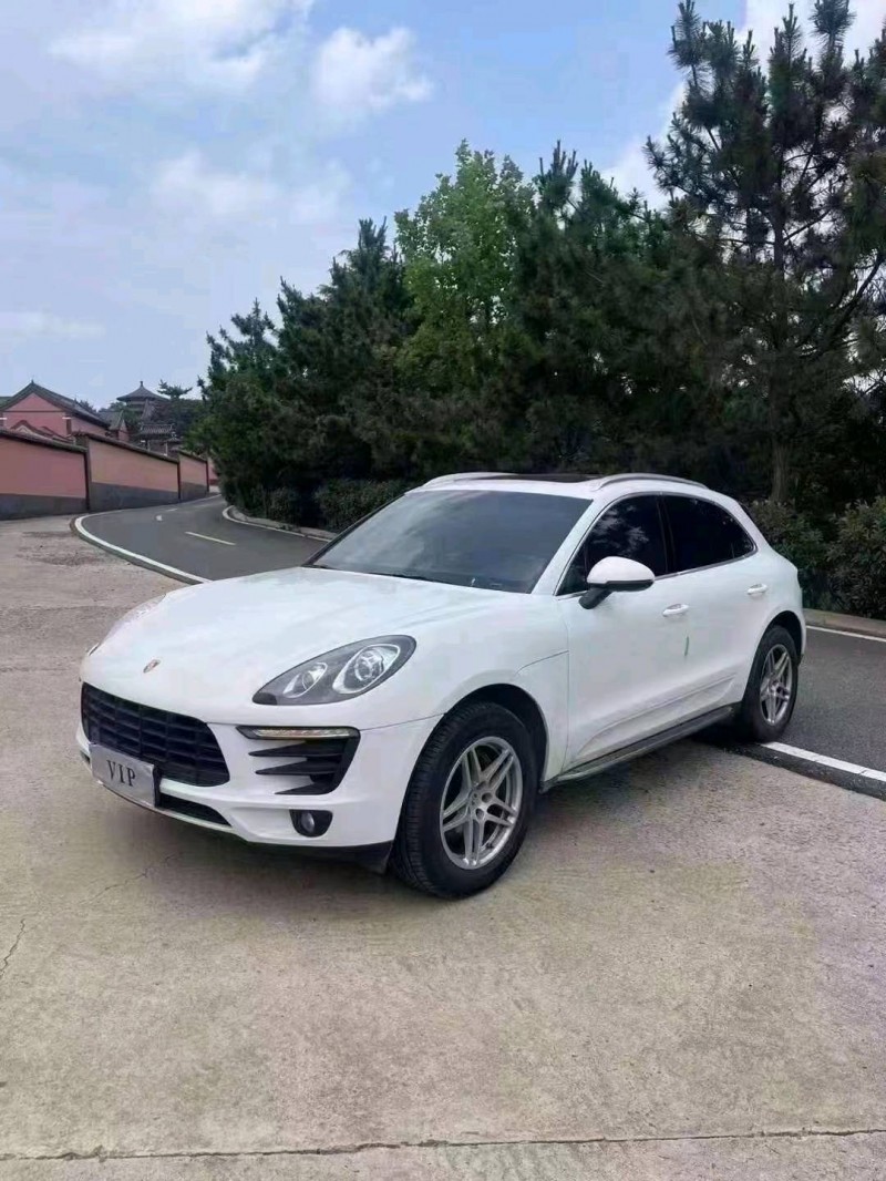 东营16年保时捷Macan2