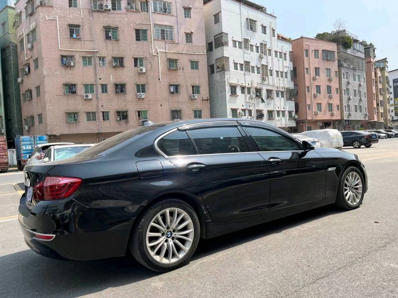 广州16年宝马5系5