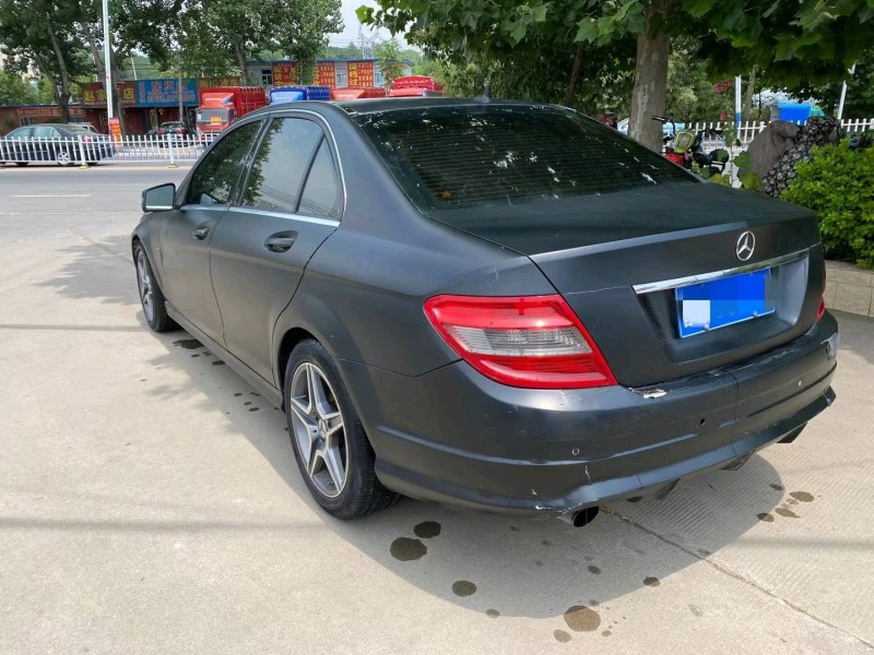 青岛11年奔驰C8