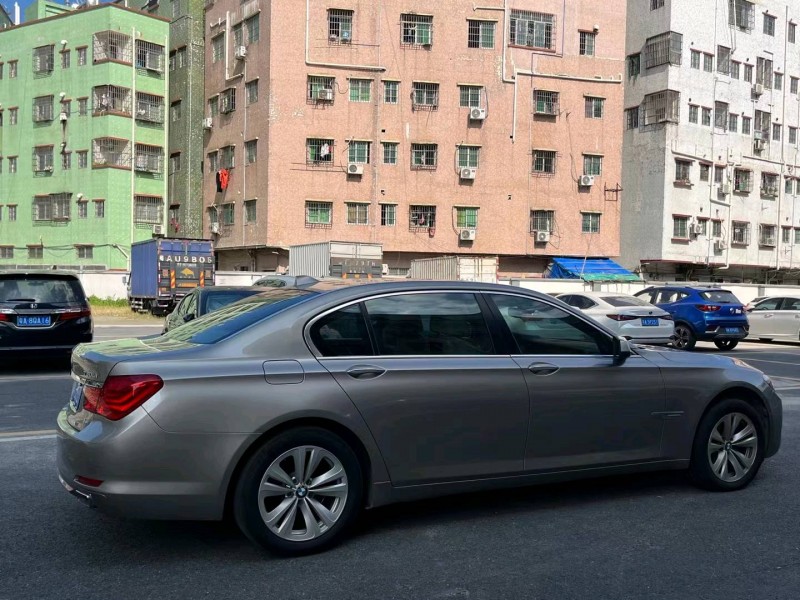 广州11年宝马7系4