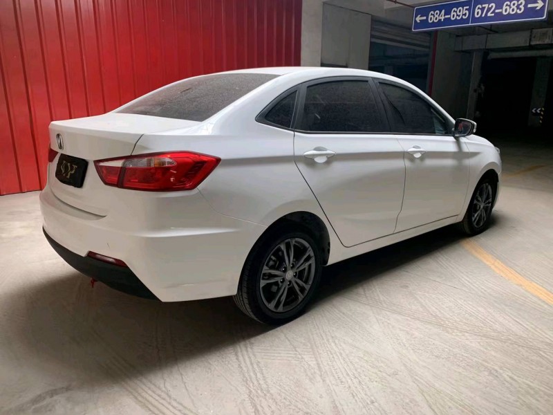 淄博22年長安汽車逸動6