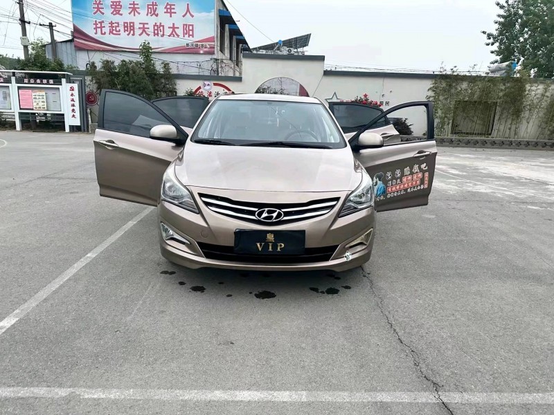 徐州15年现代瑞纳1
