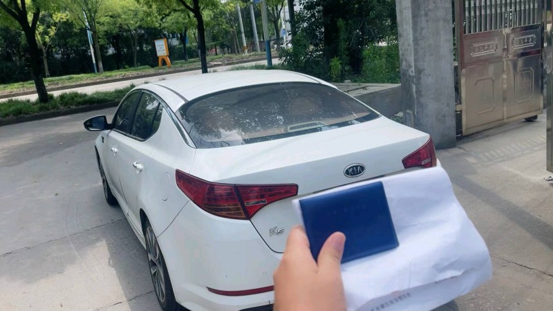 嘉兴12年起亚K55