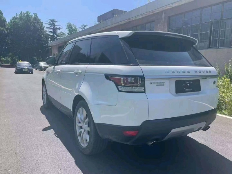 枣庄17年路虎揽胜运动4