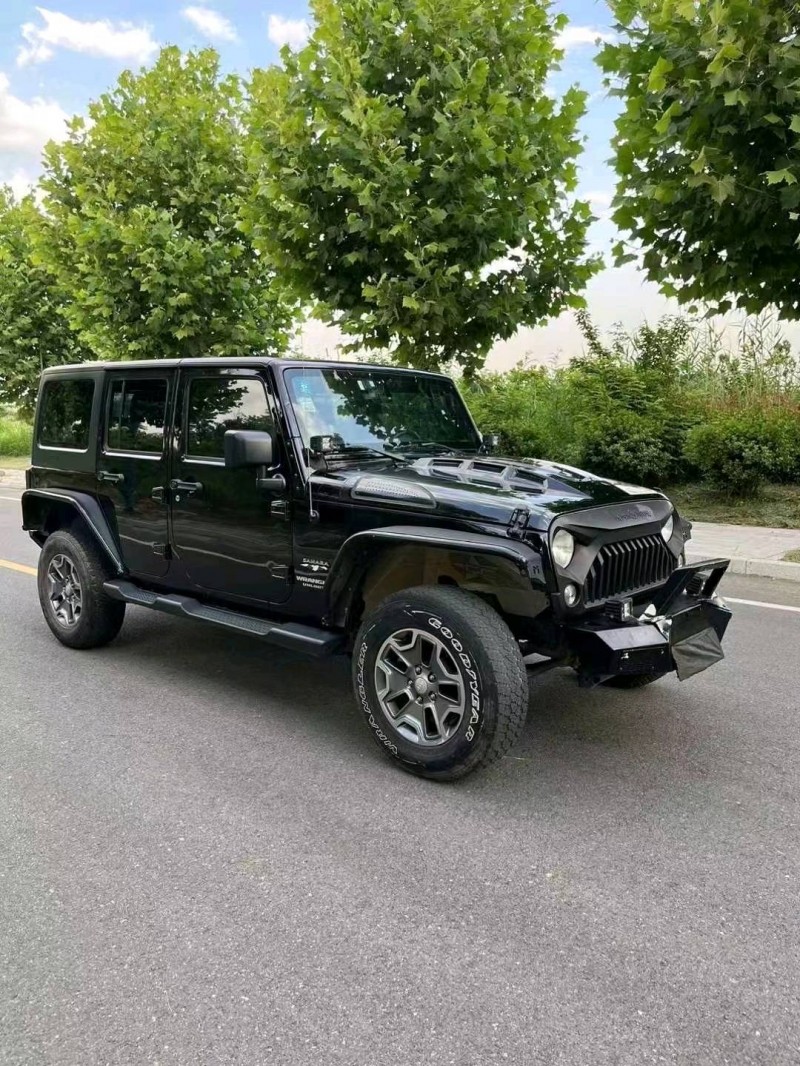 枣庄18年Jeep牧马人2