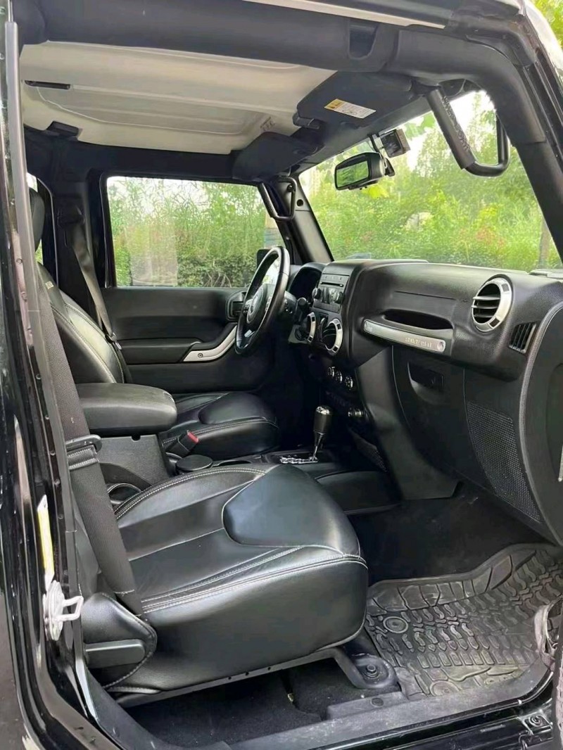 枣庄18年Jeep牧马人6