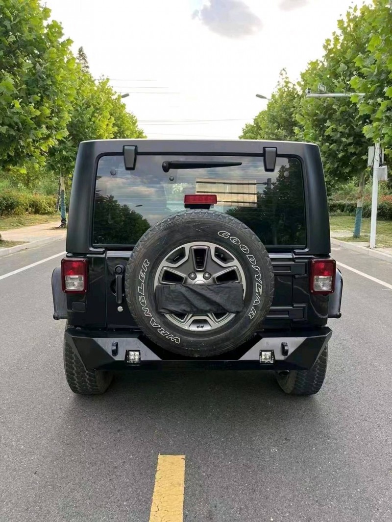 枣庄18年Jeep牧马人9