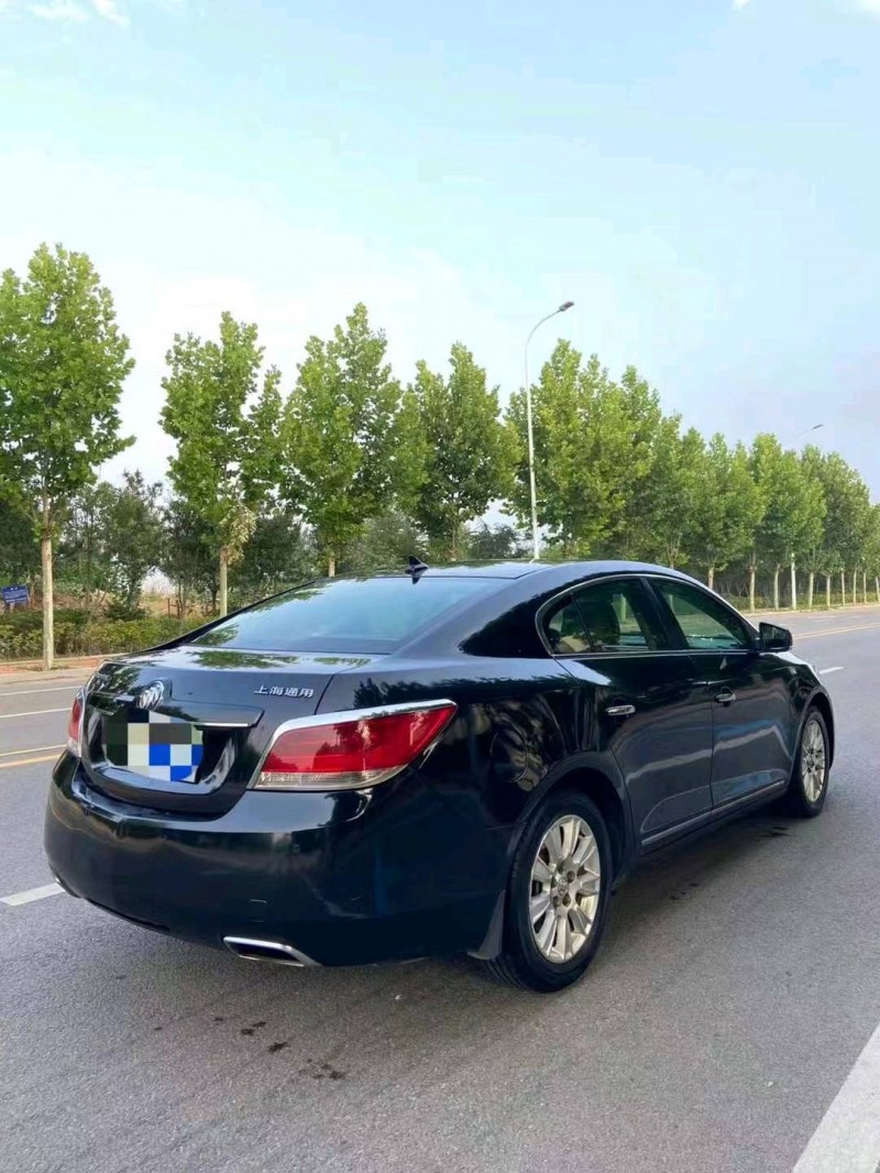 枣庄13年别克君越7