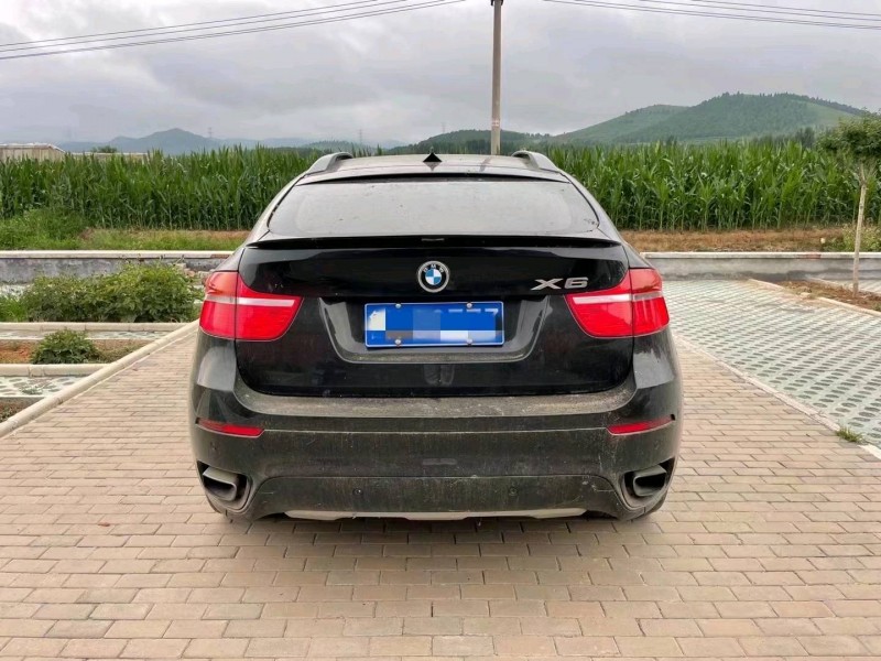 东营11年宝马X69