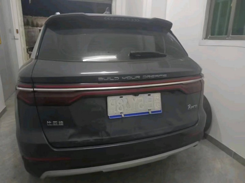 珠海20年比亚迪宋4