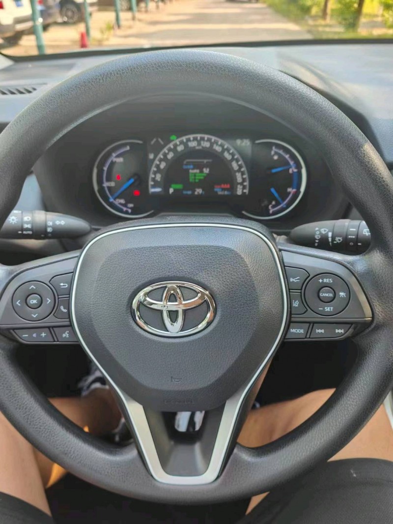 宜昌22年丰田RAV4荣放6