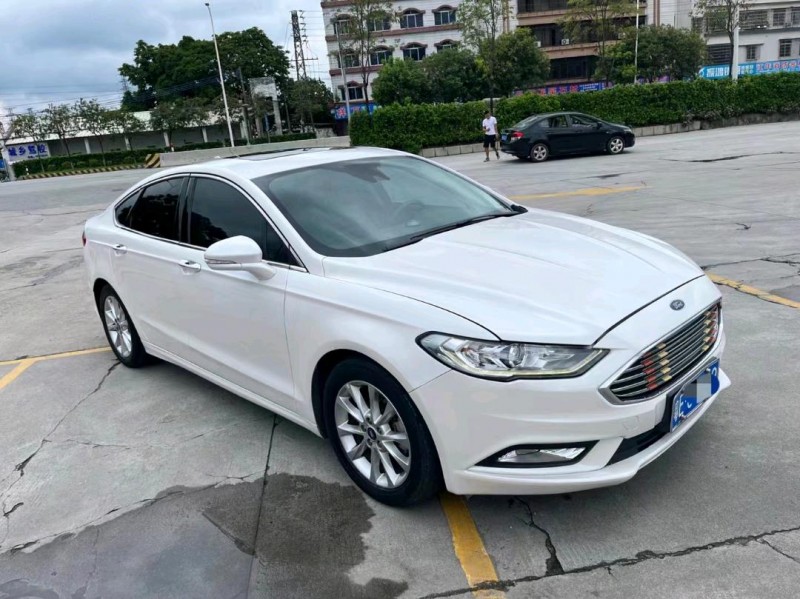 珠海17年福特蒙迪欧2