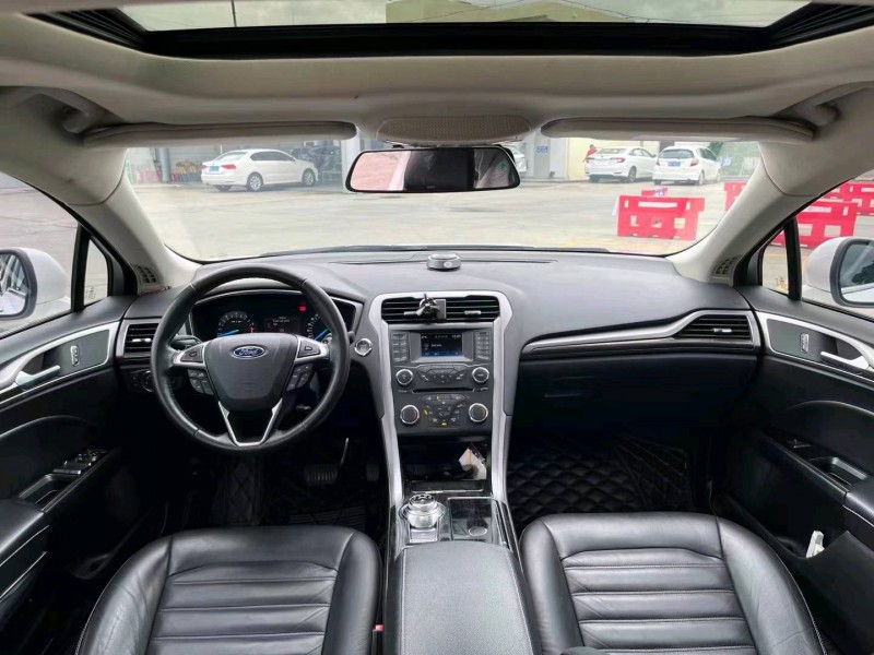 珠海17年福特蒙迪欧9